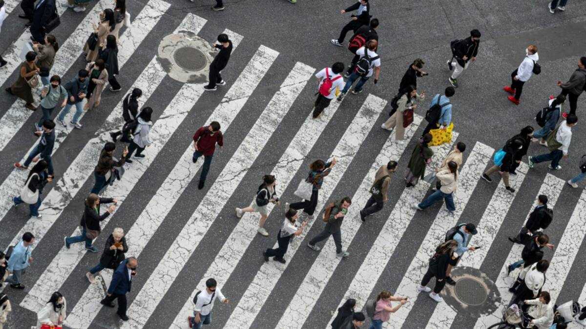 Tokyo tanks as Asian markets track Wall St down on recession fears