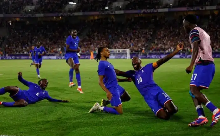 Paris 2024 Olympics: France advances to men’s football semi-finals with 1-0 win over Argentina