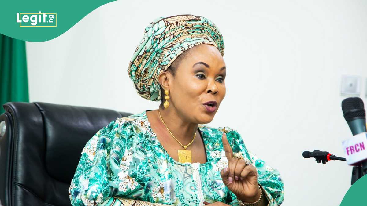 “The President Is Not Happy”: Drama as Tinubu’s Minister Disrupts Abuja Event, Video Trends