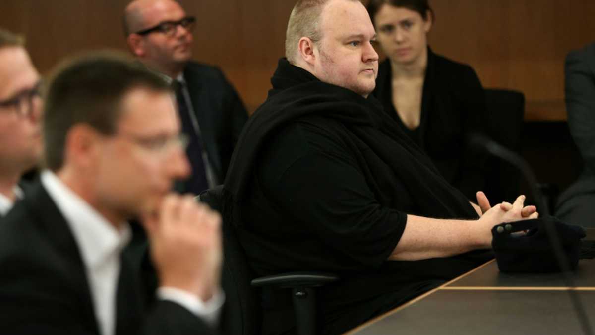 Kim Dotcom vows to fight order for US extradition