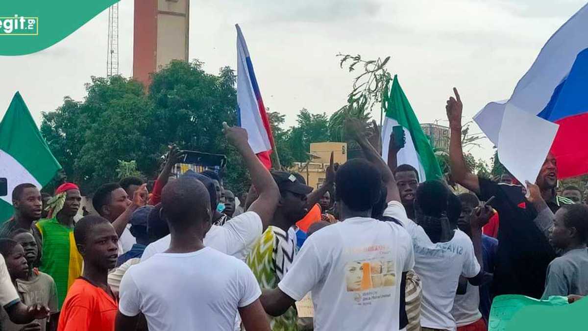 EndBadGovernance Protest: Security Expert Explains "Dangerous" Undertones of Waving Russian Flags