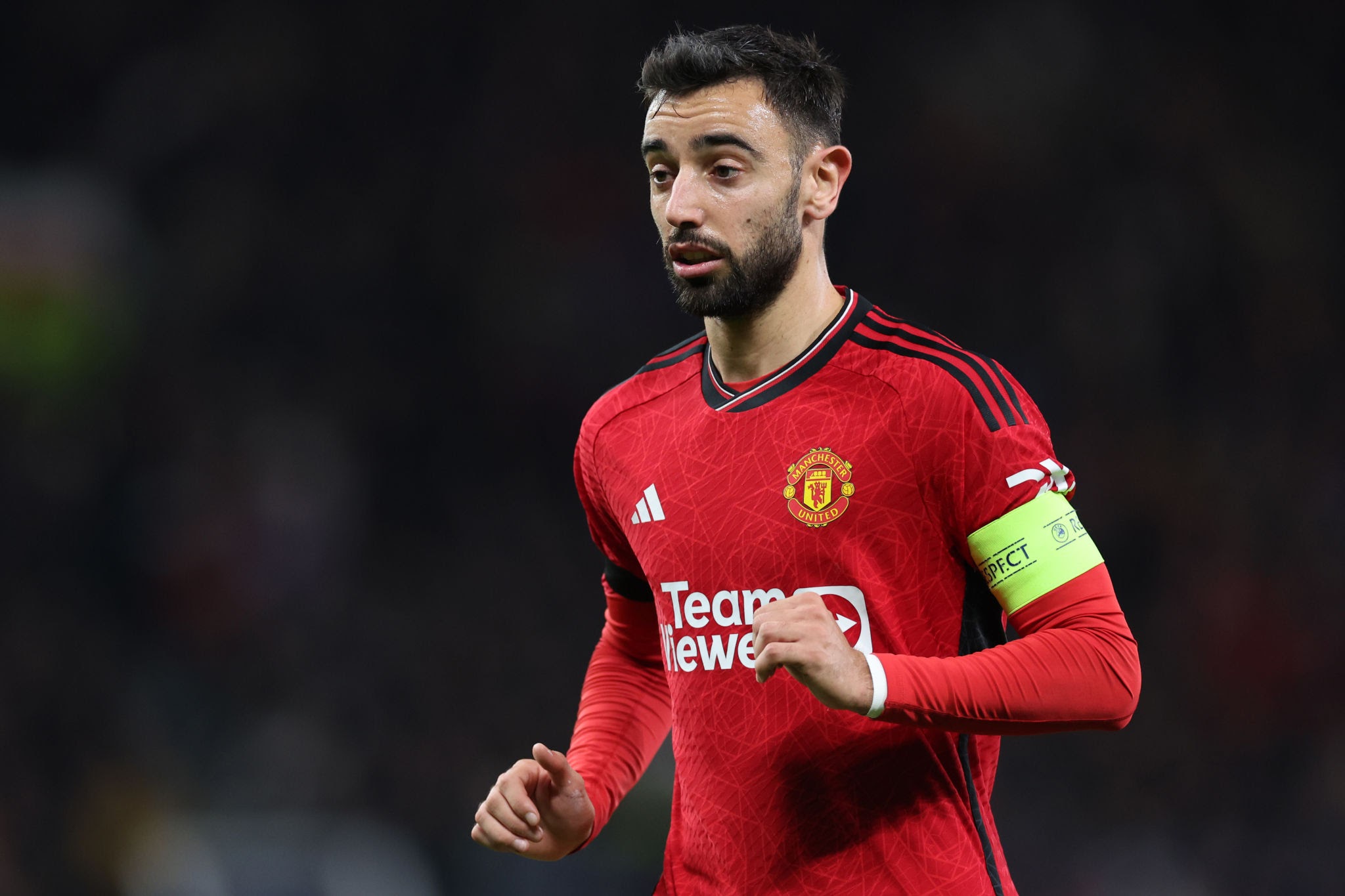 EPL: Manchester United captain, Bruno Fernandez extends contract till 2027