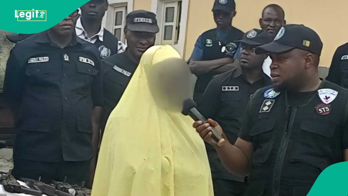 Police Arrest 30-Year-Old Lady Who Concealed AK-47 in Garri Bag, She Confesses