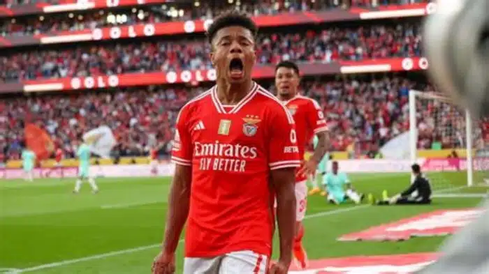 David Neres undergoes medical ahead of Napoli move