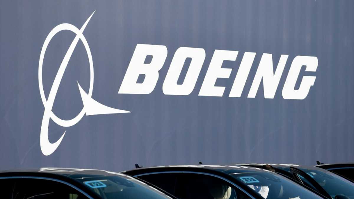 Boeing's rescue by rival SpaceX 'embarrassing' and ill-timed