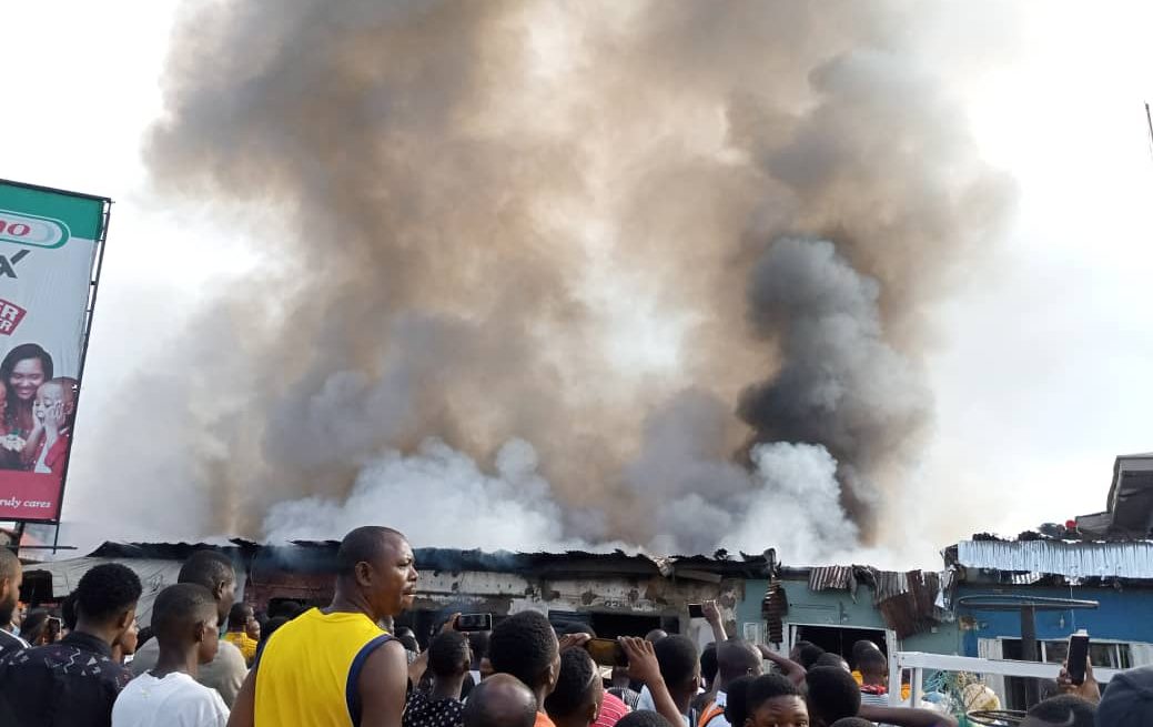 Again, 12 burnt to death in Lagos-Ibadan expressway accident