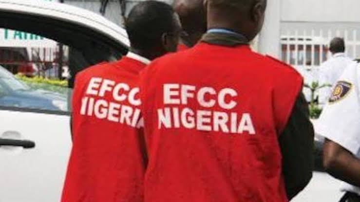 EFCC arrests 22 internet fraud suspects in Benin