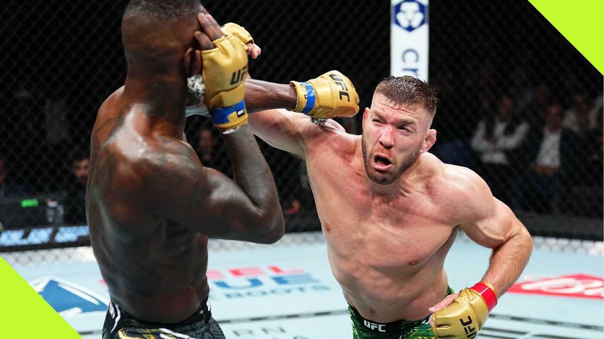 How Du Plessis Won the UFC Middleweight Title Fight Against Adesanya