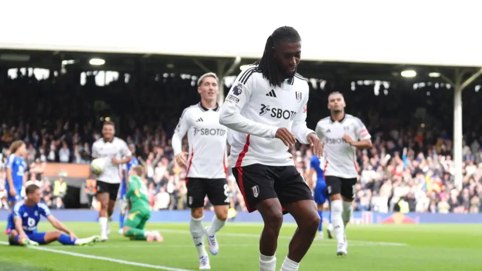 EPL: Iwobi Scores, Ndidi In Action As Fulham Overcome Leicester City