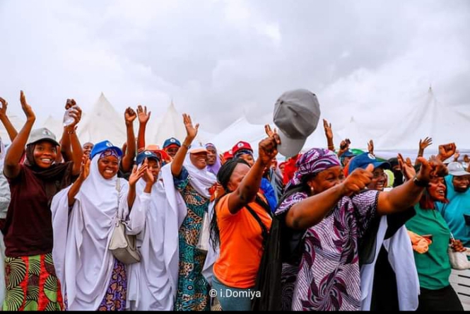 Jubilation As Adamawa Civil Servants Receive N70k New Minimum Wage