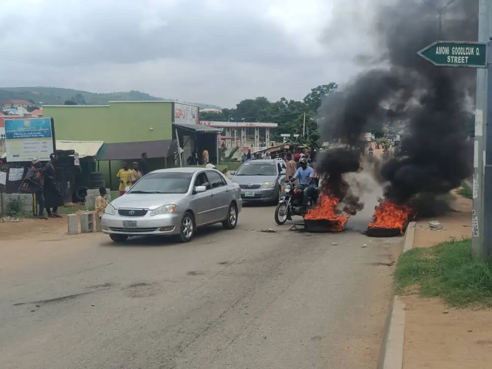 Security arrests five in Lafia as protest turns violent in Nasarawa