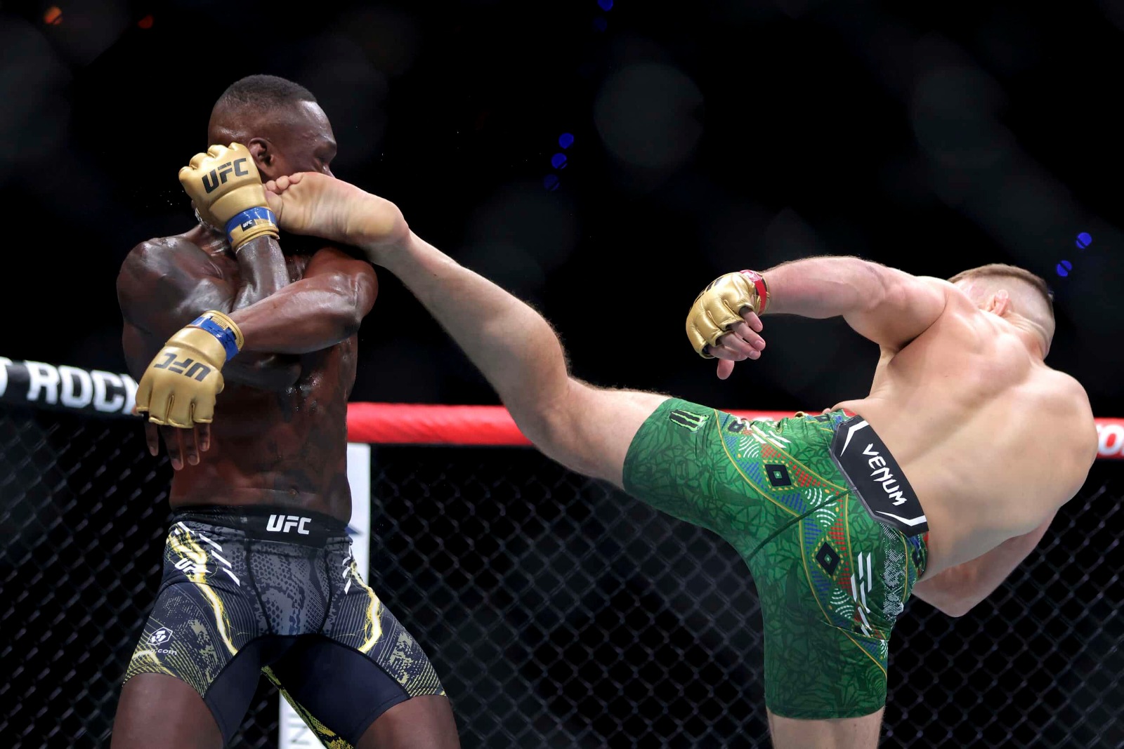 South Africa's du Plessis Beats Adesanya To Retain UFC Middleweight Title