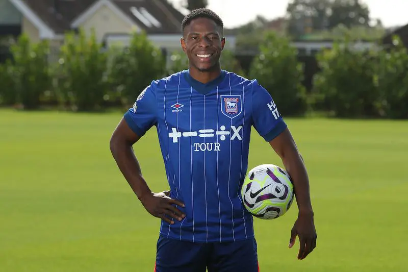 Transfer: Ipswich Town sign Luton winger, Ogbene