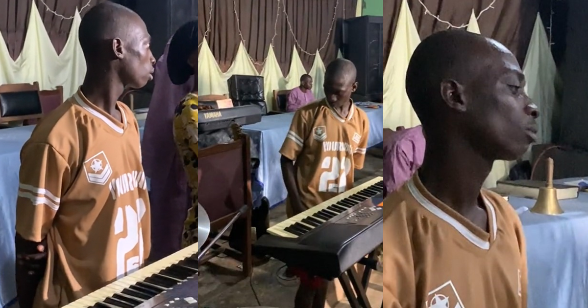 "The guy is passing through a lot" - Keyboardist's countenance during a church praise night raise concerns (Watch)