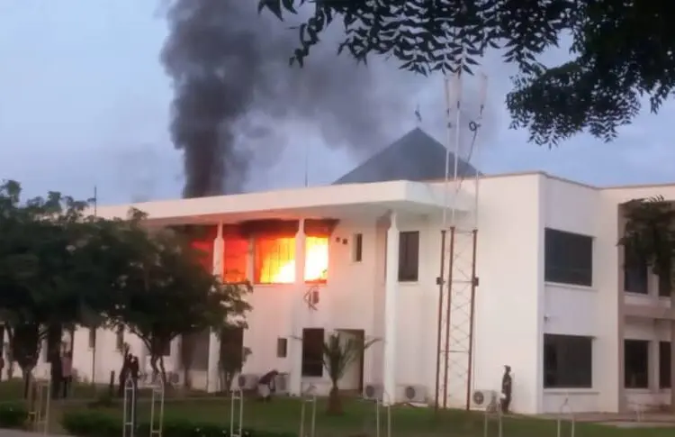 BREAKING: Fire guts Katsina Govt House