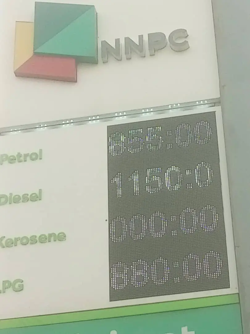 BREAKING: NNPCL sells fuel at N855 per litre