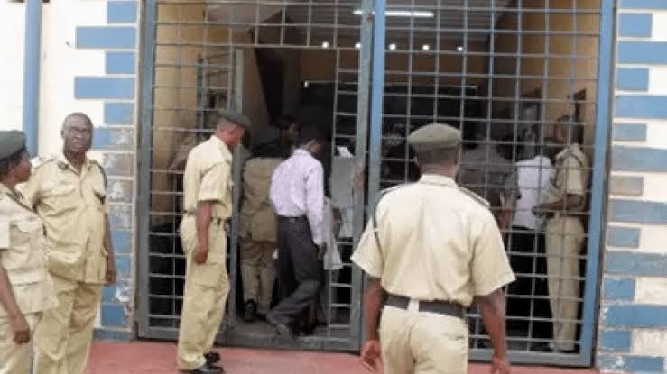 Drama as inmate delivers baby in Osun correctional facility