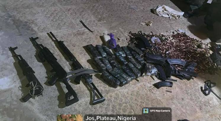 Soldiers nab notorious gunrunners with assault rifles,