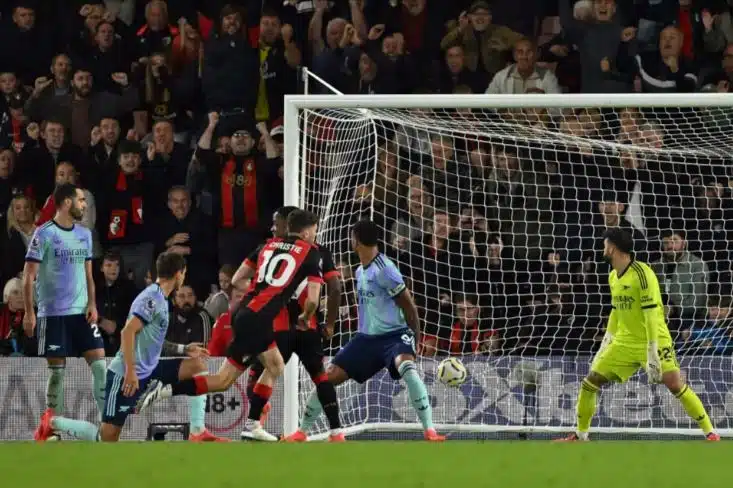 EPL: Bournemouth stun 10-man Arsenal 2-0