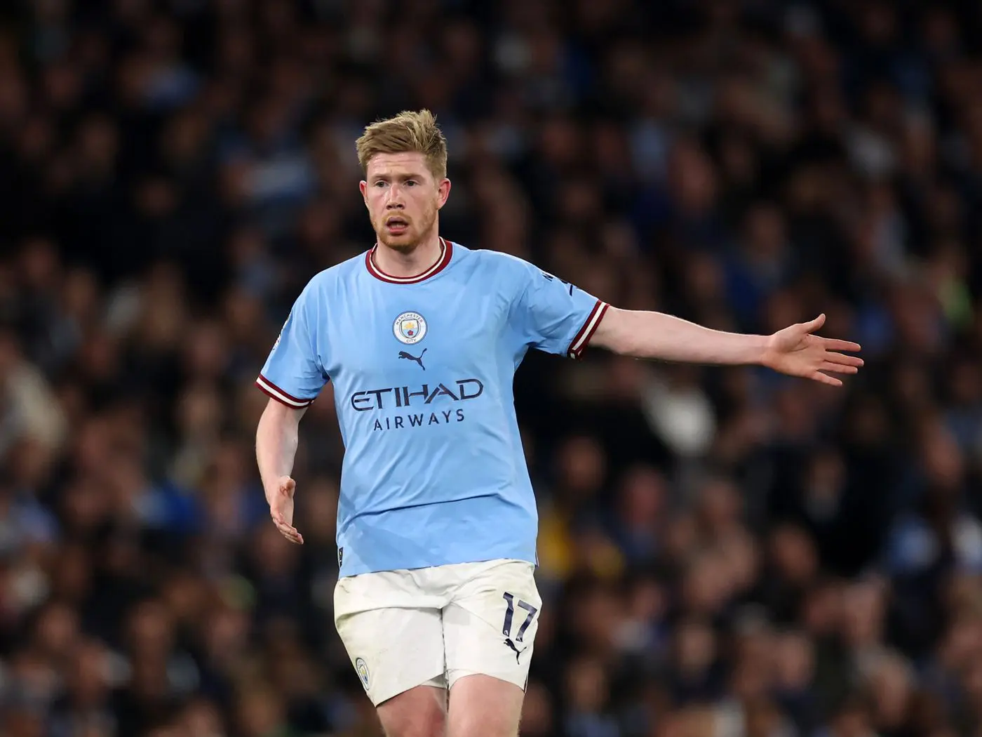 EPL: Man City identify midfielder to sign as De Bruyne’s replacement