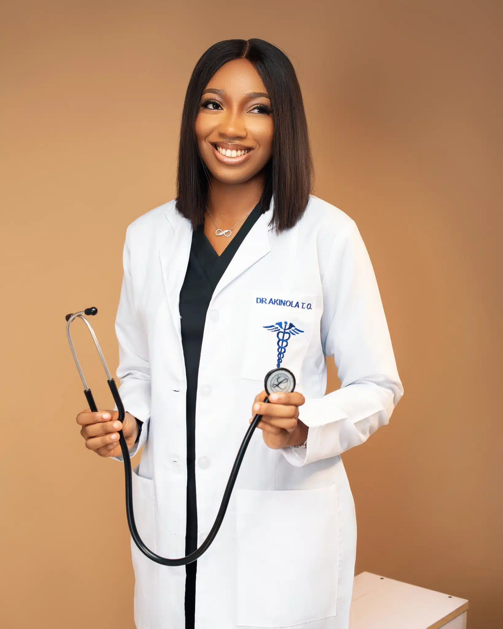 akintola T.O Lady melts hearts with her incredible achievements in Medicine and Surgery 