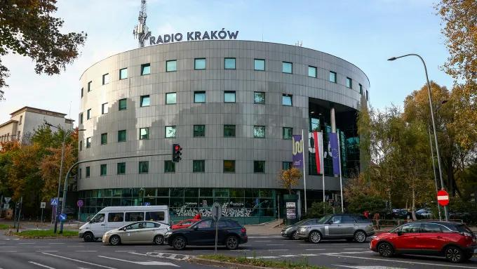 Polish Radio Station Replaces Journalists With AI