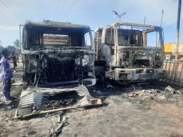 Vehicles, Properties Destroyed As Petrol Tanker Explodes On Lagos-Ibadan Expressway