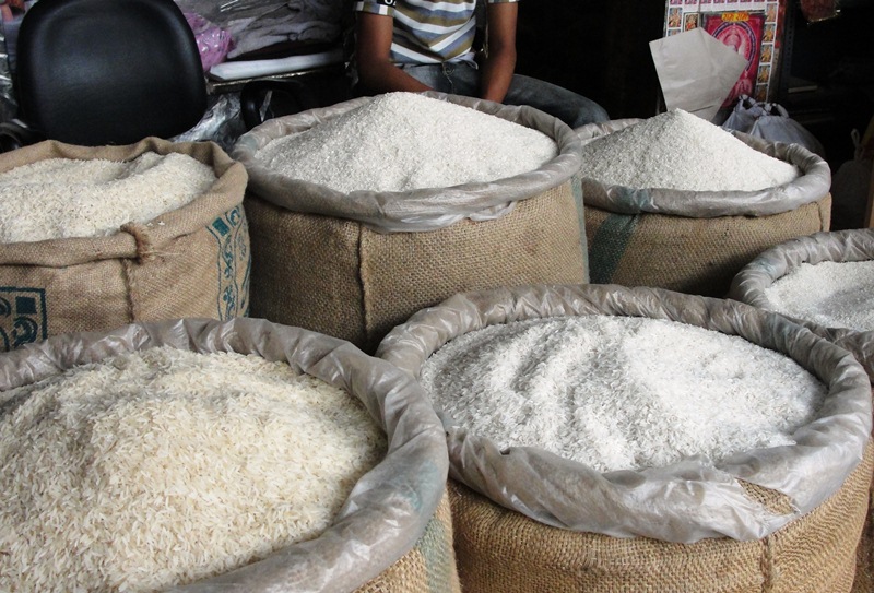 Workers kick as FG suspends sale of subsidised rice