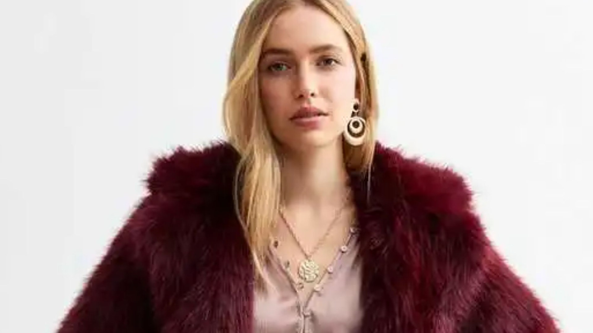 New Look fans rush to buy 'on trend' burgundy faux fur coat that 'feels luxurious & cosy' and get loads of compliments