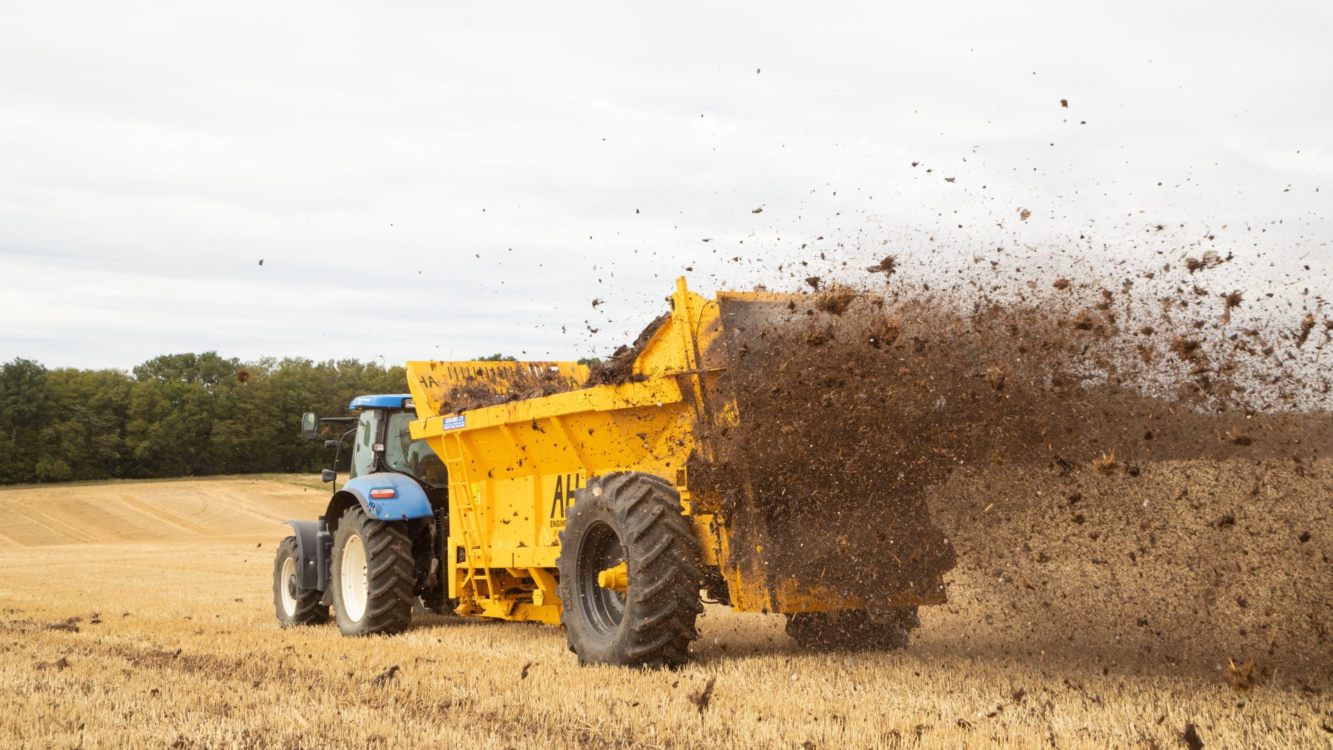 Farmers threaten ‘SEWAGE strike’ on Britain to ‘protect your kids’ futures’ after Rachel Reeves’ inheritance tax raid