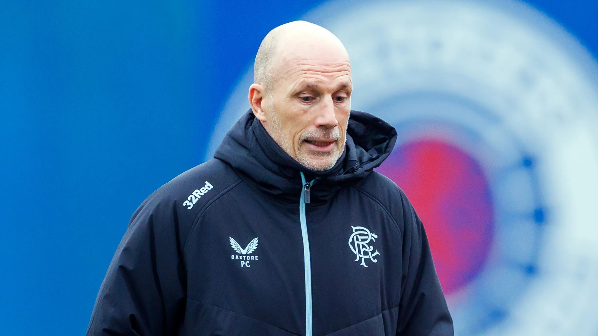 Rangers-daft darts star says 'unfortunately we can't change teams' as he admits 'one team's dominating and it's not us'