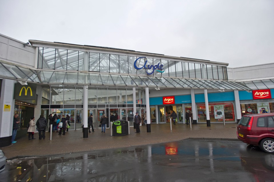 The plans would see two units in Clyde Shopping Centre transformed