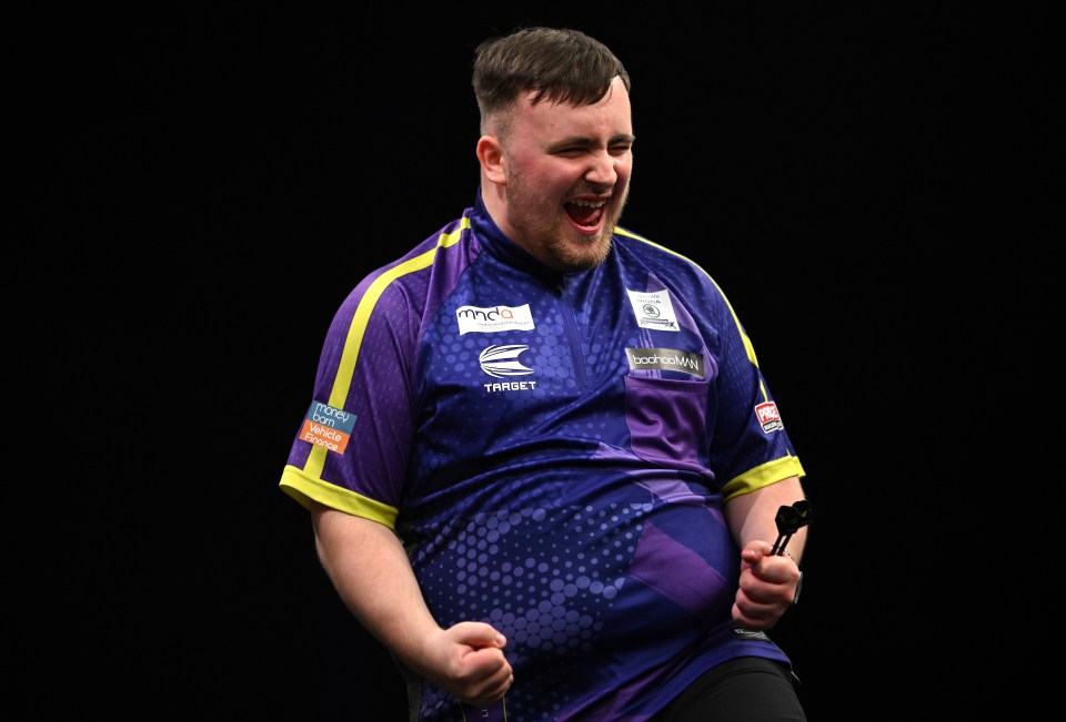 Littler has won his first two matches in the Grand Slam of Darts group stage