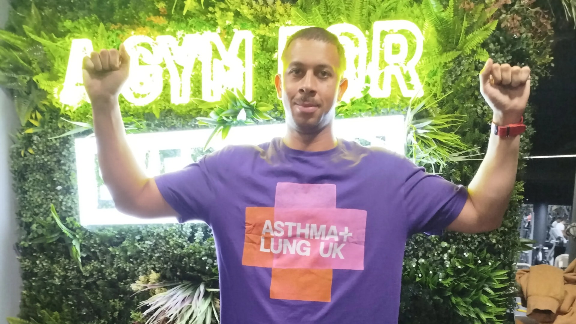 Fitness fanatic suffering from asthma breaks world record by visiting 52 gyms in 24 hours in a single city