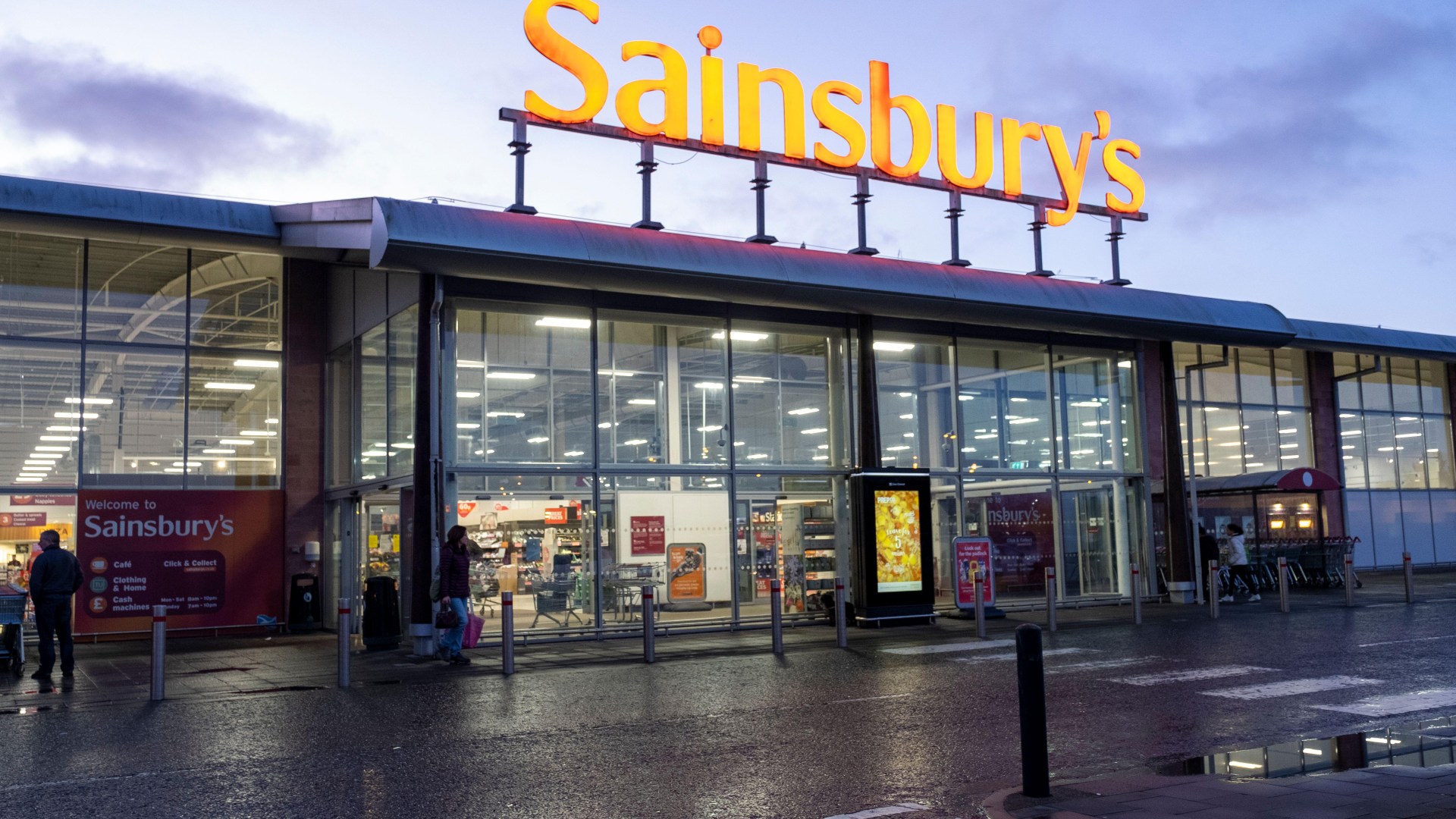 Sainsbury’s shoppers ‘going insane' without fix of popular biscuit as supermarket confirms it's been axed