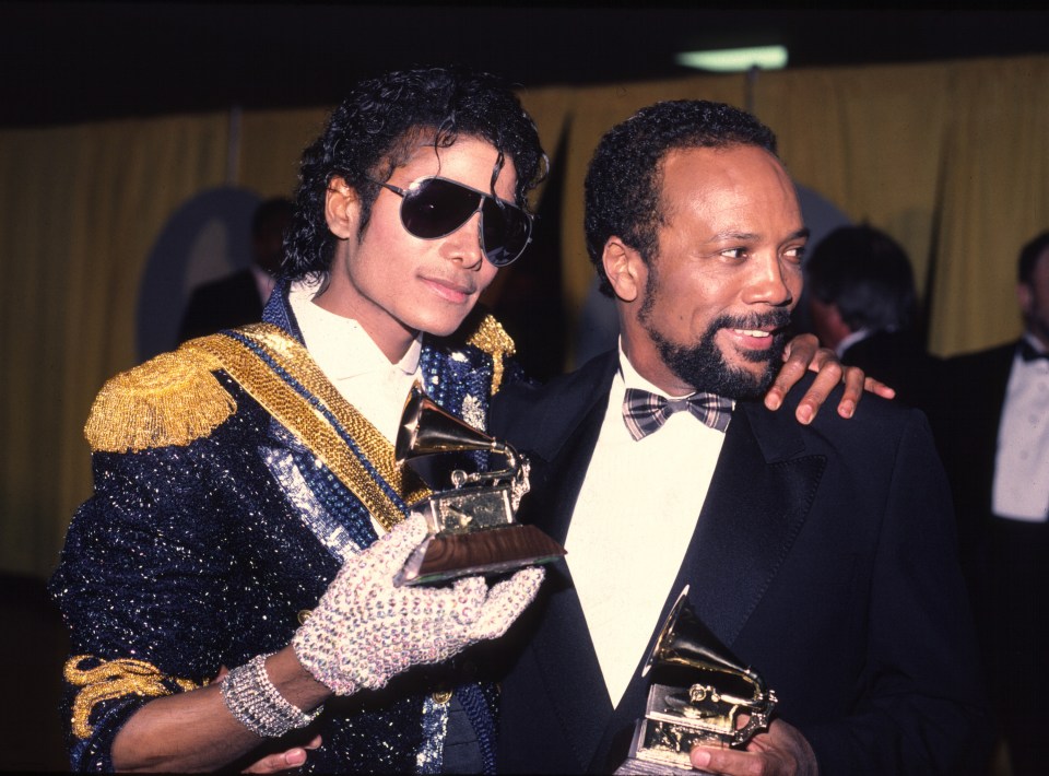 Michael Jackson next to Quincy Jones at the 1994 Grammy awards