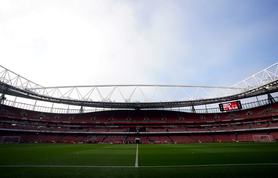 The Gunners are reportedly considering expanding their home stadium