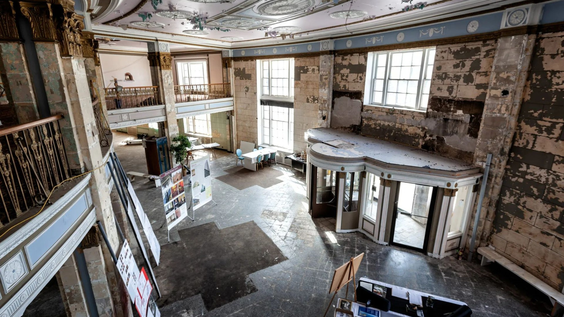 Inside abandoned Niagara Falls hotel where JFK & Sinatra partied in grand ballroom & Marilyn Monroe filmed iconic movie