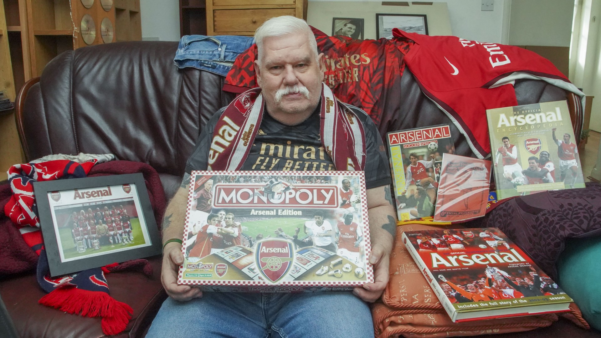 I'm the world's bravest Arsenal fan - I live next to Stamford Bridge & torment Chelsea by hanging shirts in my window