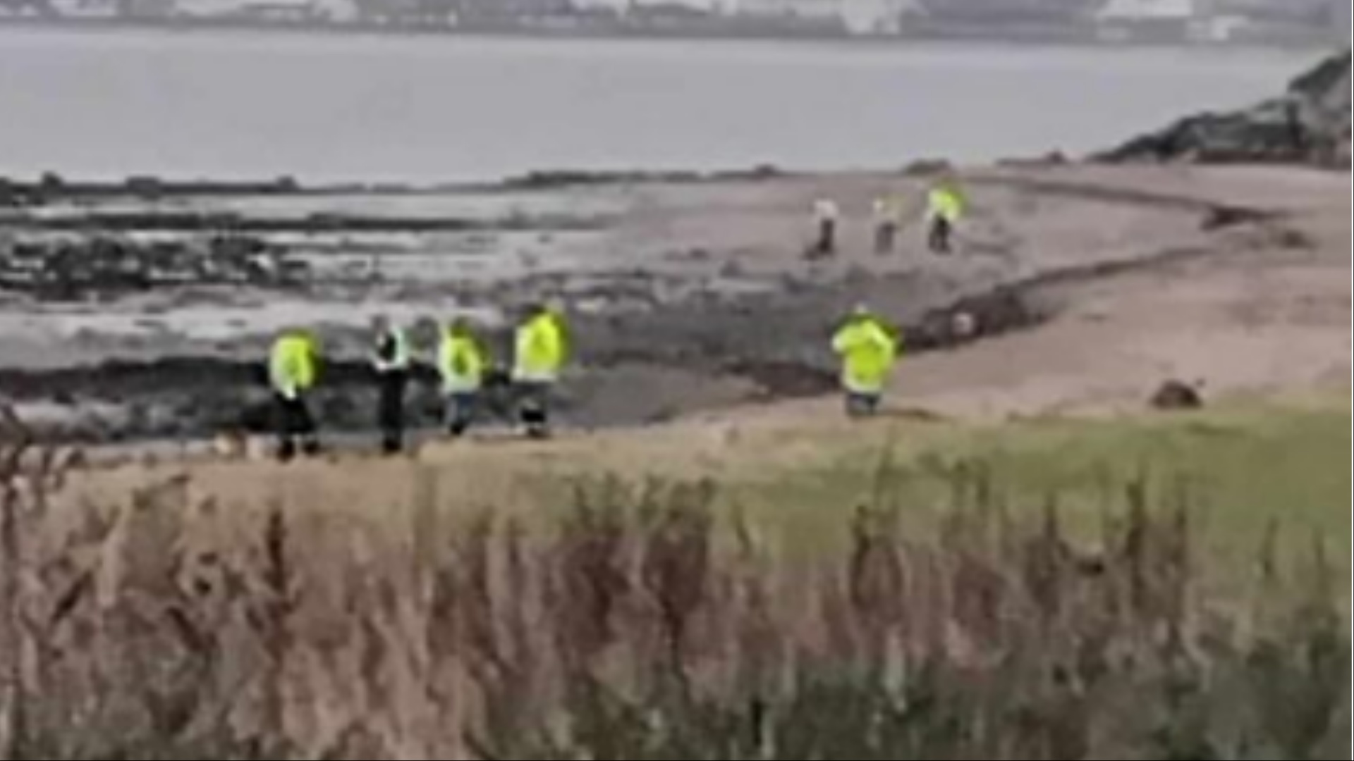 Body found near popular Scots holiday park as cops lock down busy beach