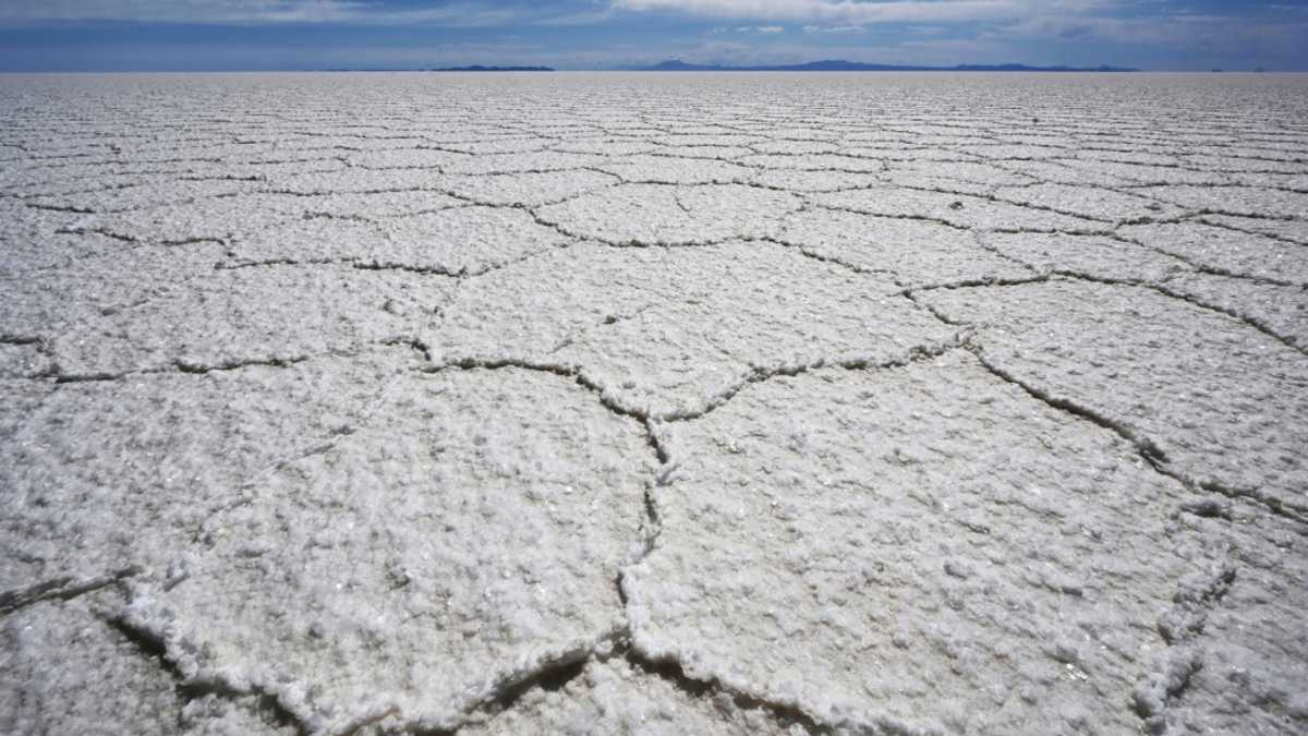 Bolivia announces $1 bn deal with China to build lithium plants