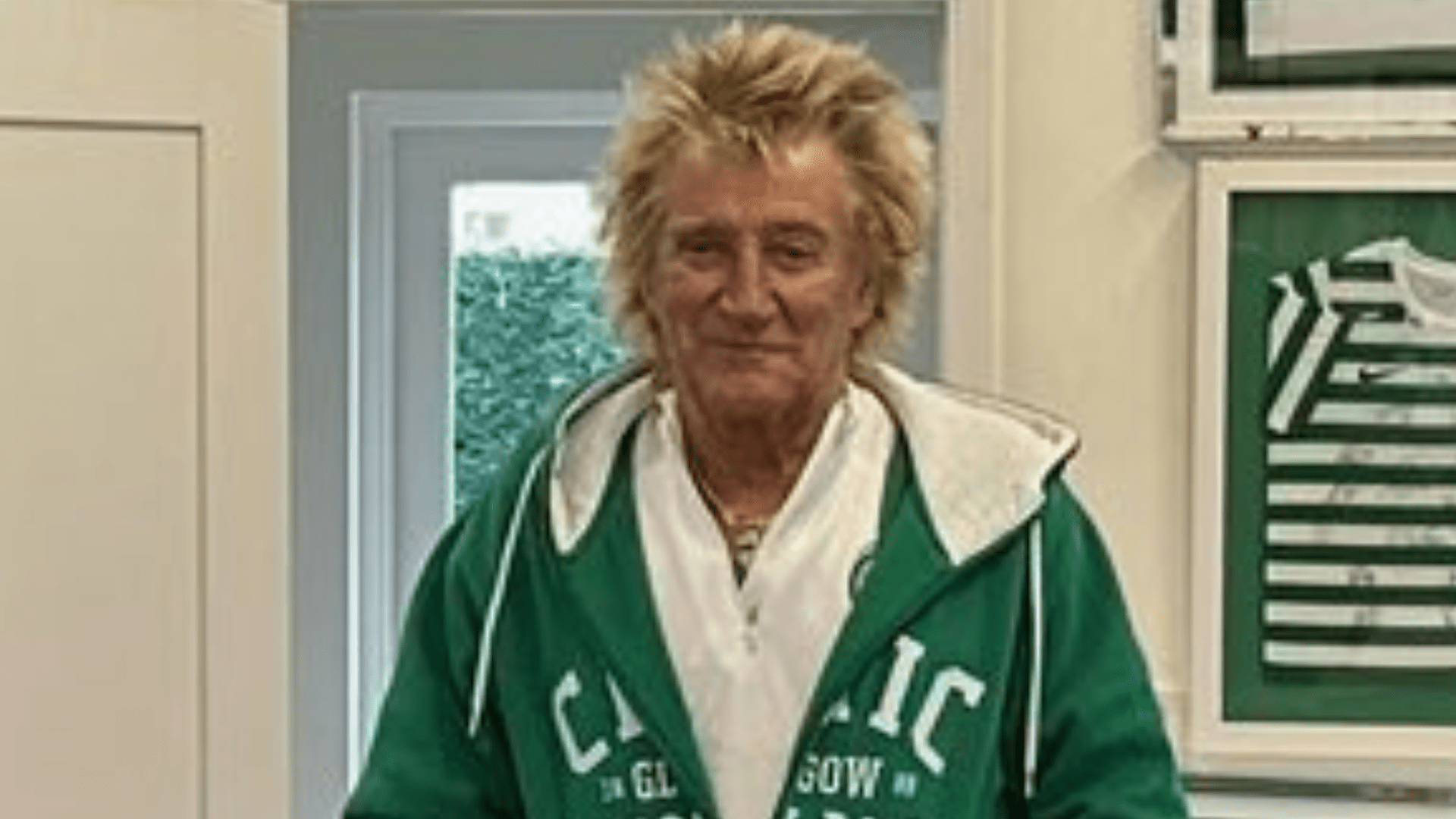 Inside Rod Stewart's bespoke Celtic themed gym as he says 'guess what team I support'