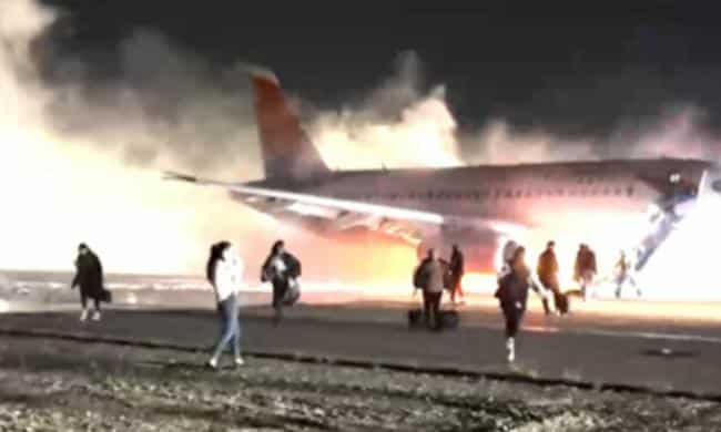 Russian Plane With 87 Passengers Makes Emergency Landing After Engine Catches Fire Mid-Air