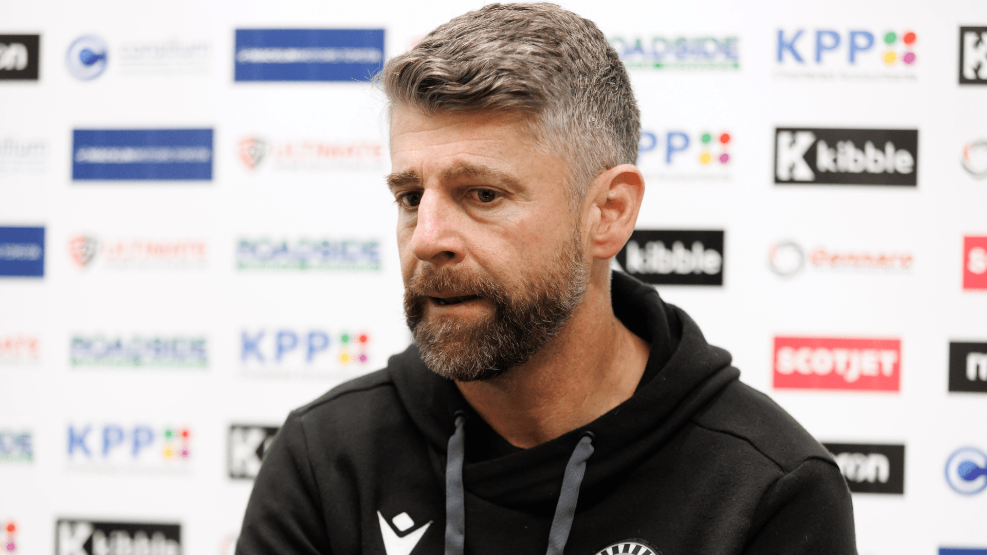 St Mirren boss Stephen Robinson reveals terrifying moment a BOMB was found under his dad's car