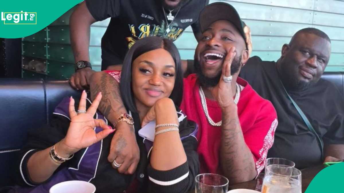 Videos, Pics of Davido and Chioma’s PDA As They Storm Las Vegas in Style With OBO’s Team Trend