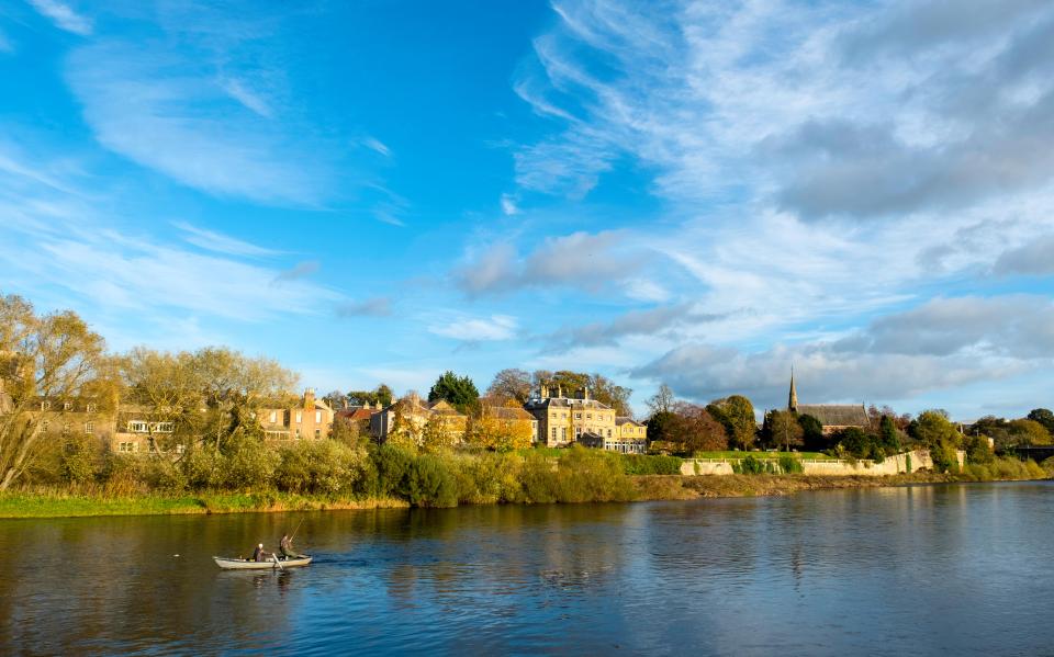 The town is well-known for its town centre, fishing and picturesque countryside