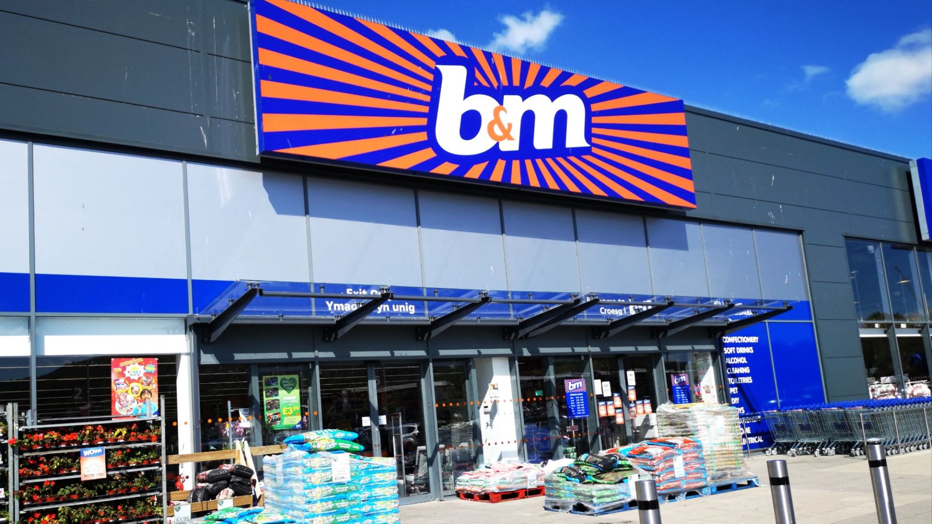 B&M shoppers flock to grab £4.99 perfume dupe 'exactly the same' as £85 designer brand