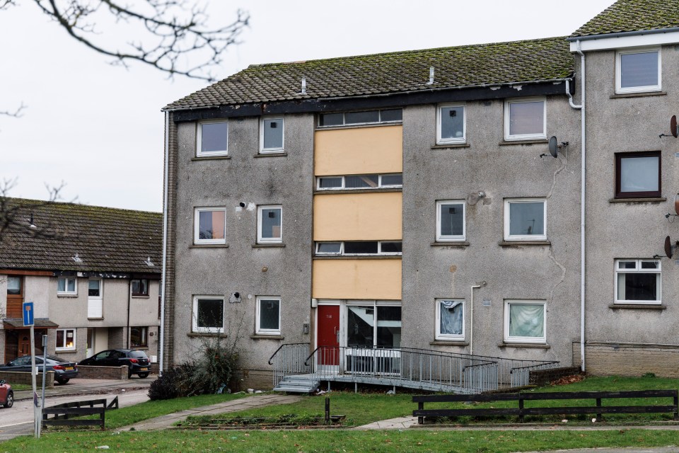 Cop cars and emergency crews were called to Michelle's flat on Foresterhill Road