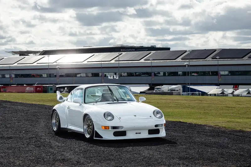 Ultra-rare Porsche from the 90s with 184mph top speed and twin-turbocharged engine hits the market for £900,000