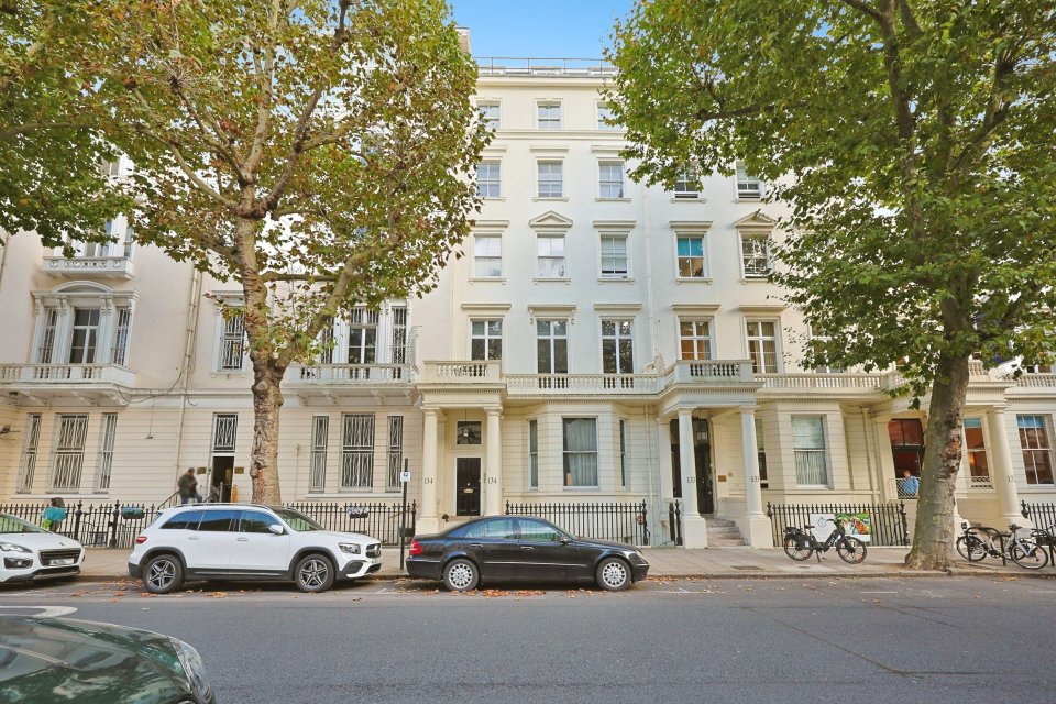 The main selling point is the property’s prime location in South Kensington, central London